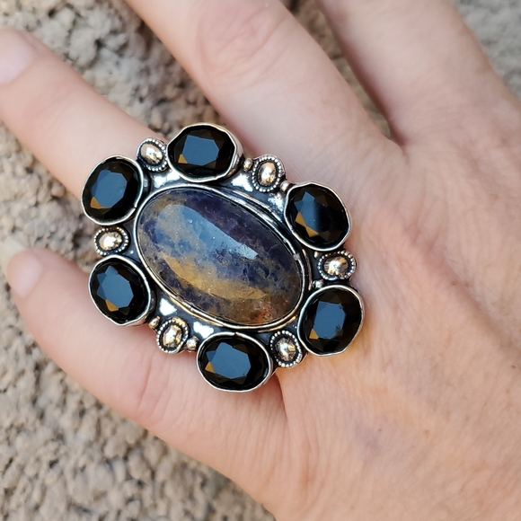 New Oversized Sodalite & Black Spinnel 925 Silver Statement Ring. - Picture 10 of 16